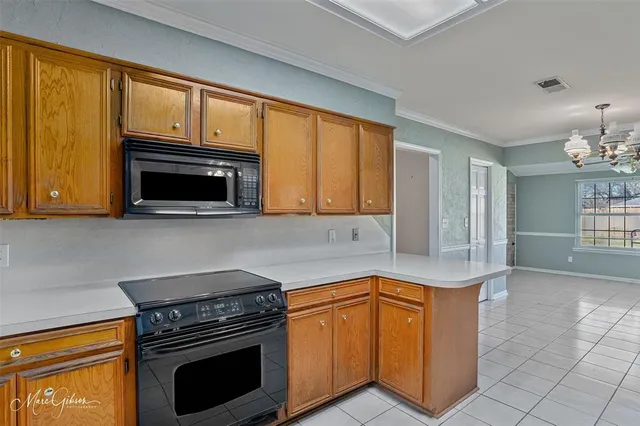 $2,100 | 517 Glenwood Street, Bossier City, LA 71111