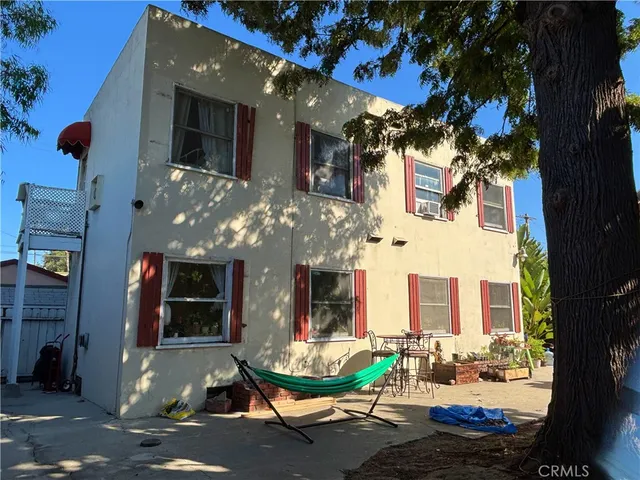 $1,090,000 | 810 North Loma Vista Drive, Long Beach, CA 90813