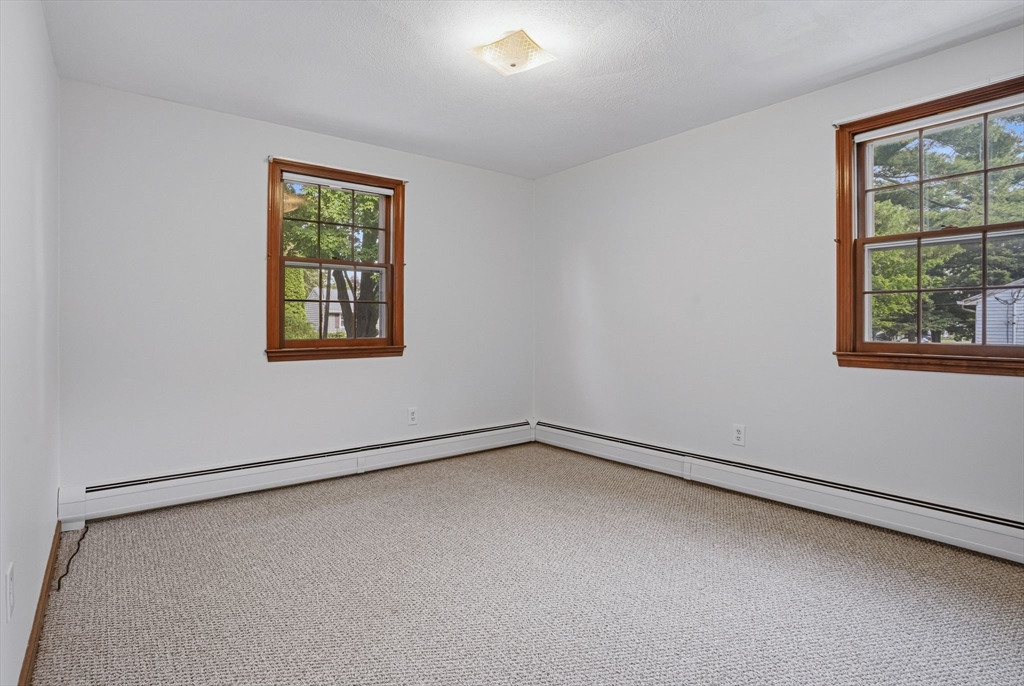 44 Tomlinson Road Attleboro, MA 02703 - Photo 17 of 35