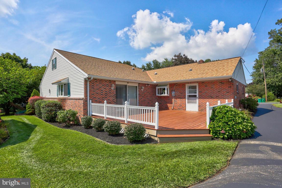 106 Brubaker Road Lititz, PA 17543 - Photo 24 of 25 a front view of a house with garden
