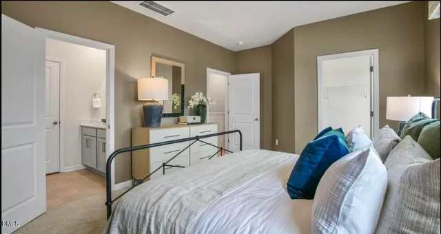 $2,000 | 736 Dorset Stream Drive, Fuquay-Varina, NC 27526