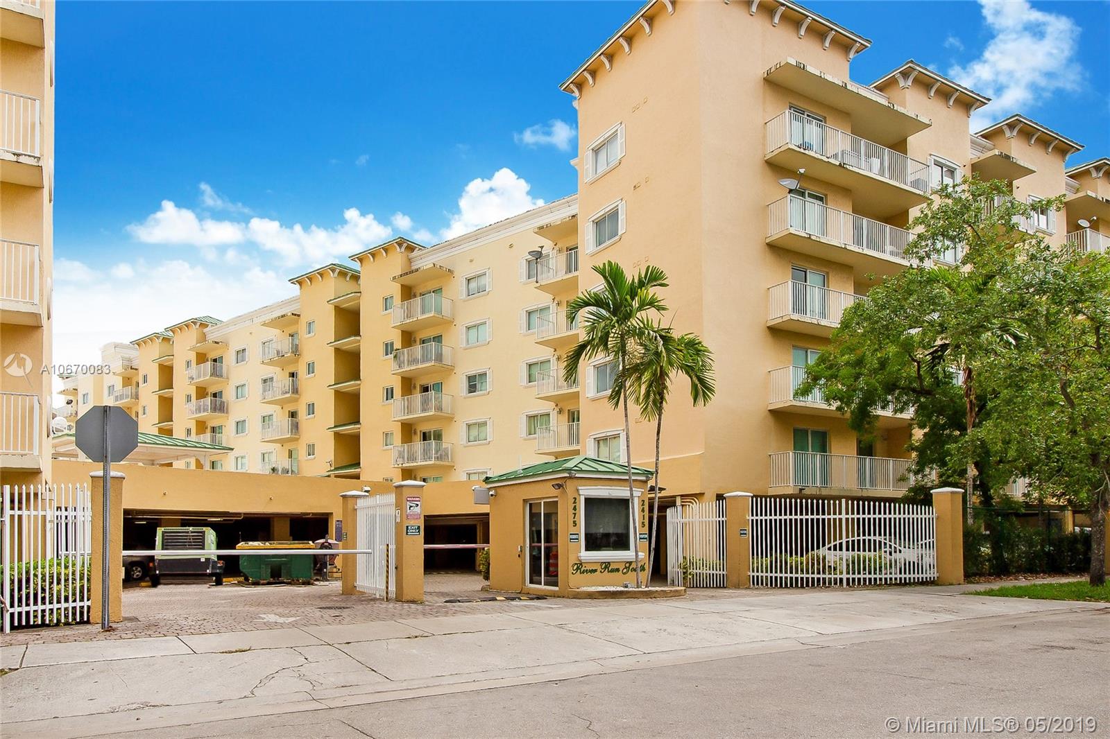 2415 Northwest 16th St Road, Unit 2031 Miami, FL 33125 - Photo 11 of 12