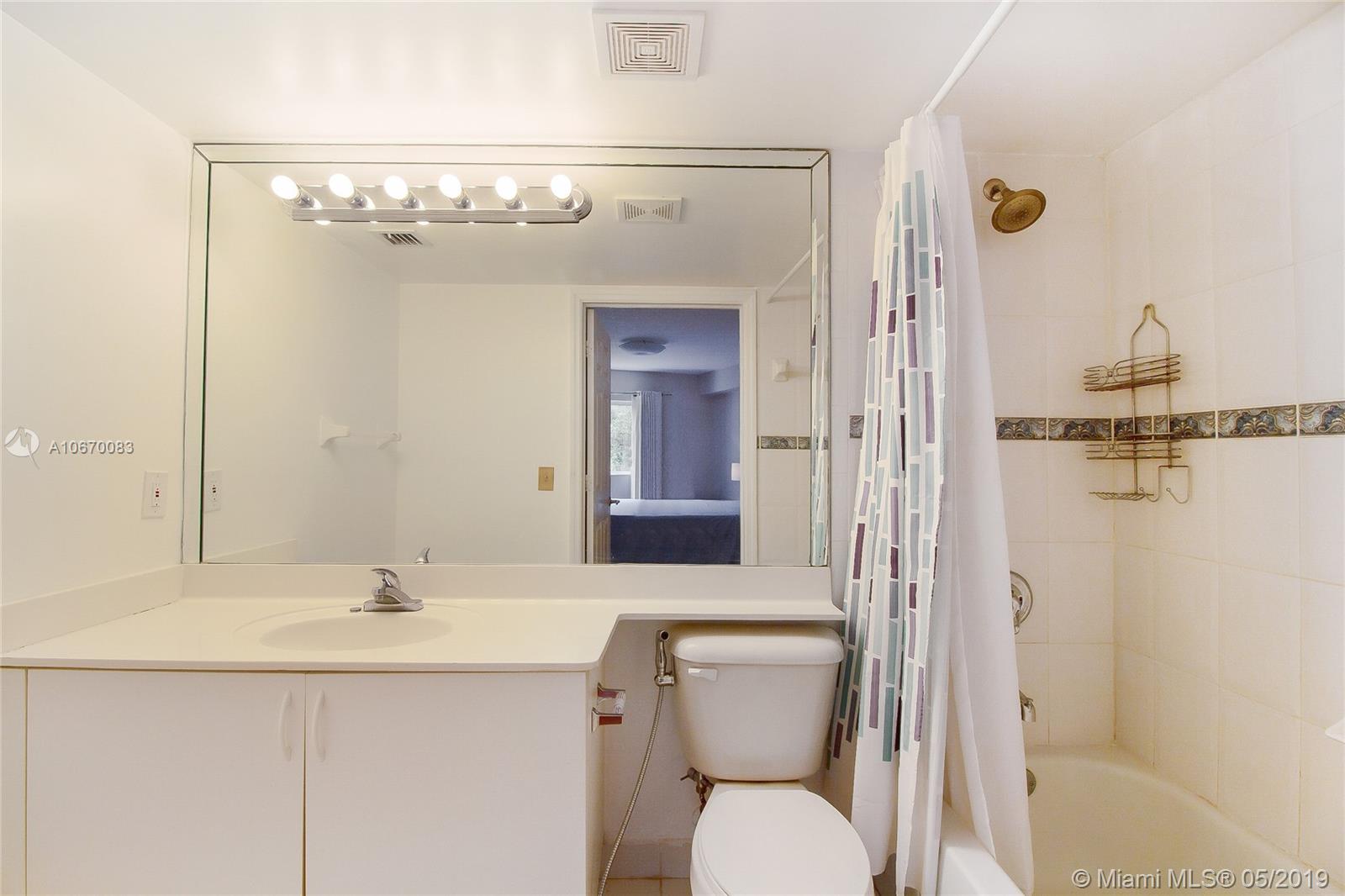 2415 Northwest 16th St Road, Unit 2031 Miami, FL 33125 - Photo 10 of 12