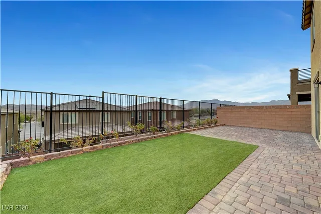 $3,000 | 9985 Bleeding Heart Avenue, Las Vegas, NV 89178