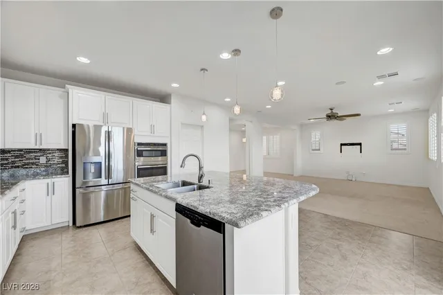 $3,000 | 9985 Bleeding Heart Avenue, Las Vegas, NV 89178