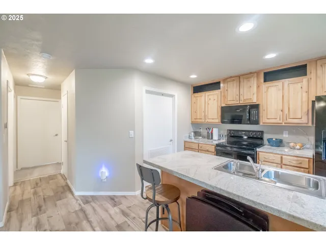 $130,000 | 34505 Riverside Drive, Albany, OR 97321