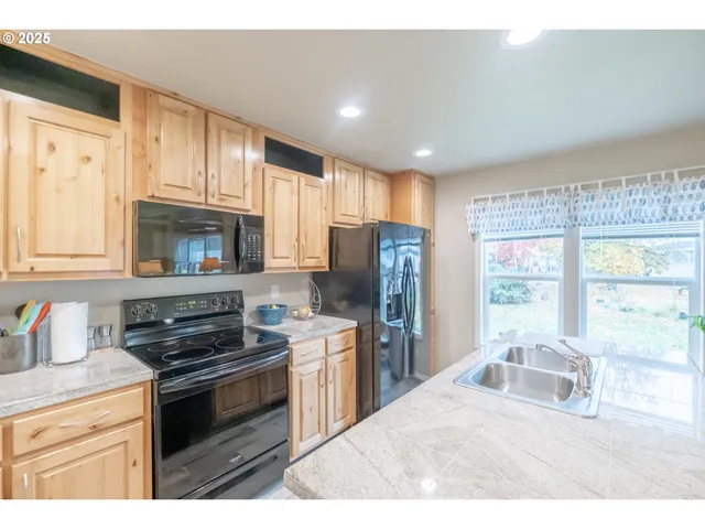 $130,000 | 34505 Riverside Drive, Albany, OR 97321