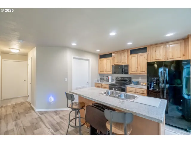 $130,000 | 34505 Riverside Drive, Albany, OR 97321