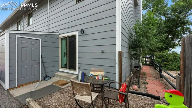 $211,500 | 1971 Mineola Street, Unit D, Colorado Springs, CO 80915