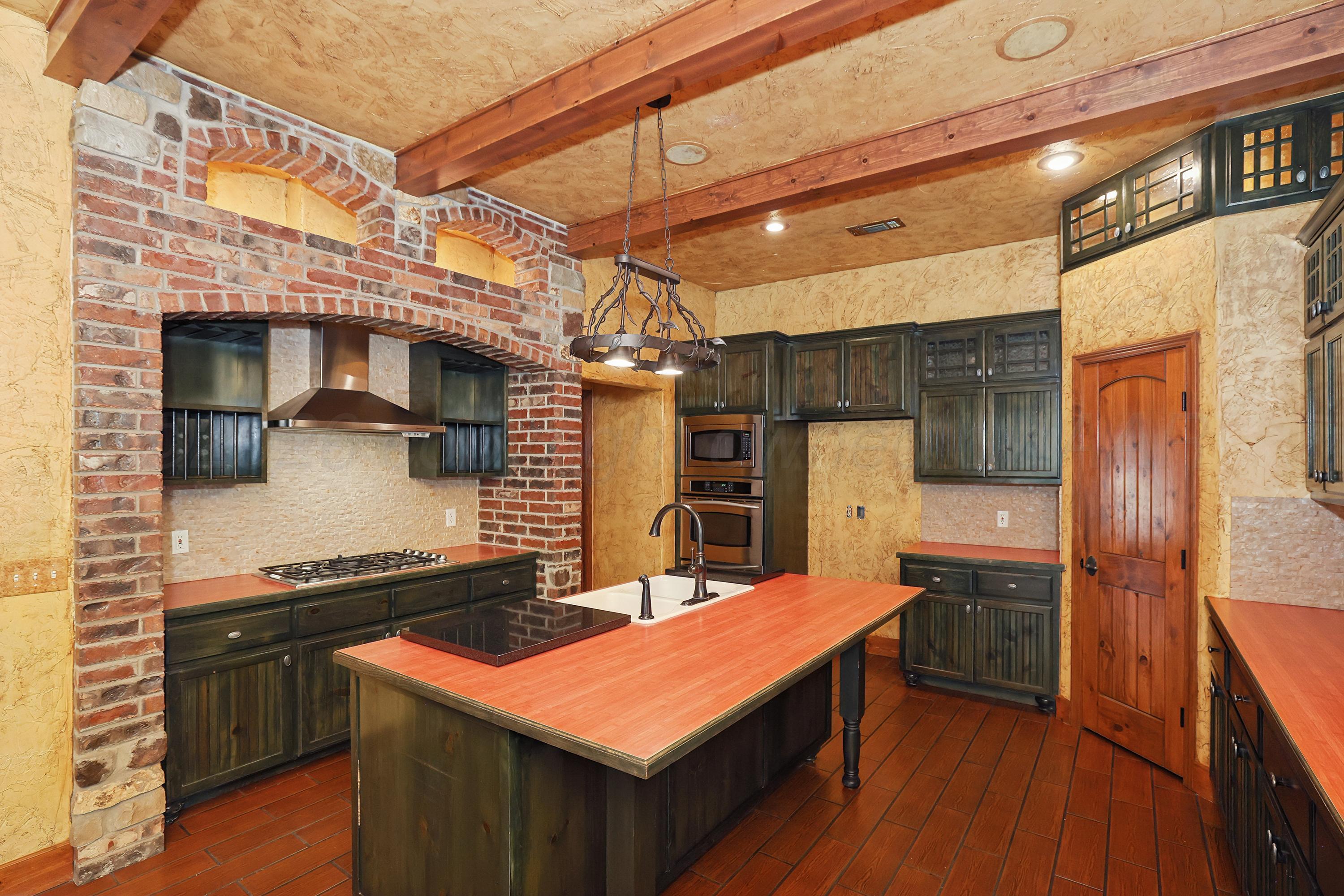 6000 Riley Elizabeth Place Amarillo, TX 79119 - Photo 7 of 35 12-Kitchen