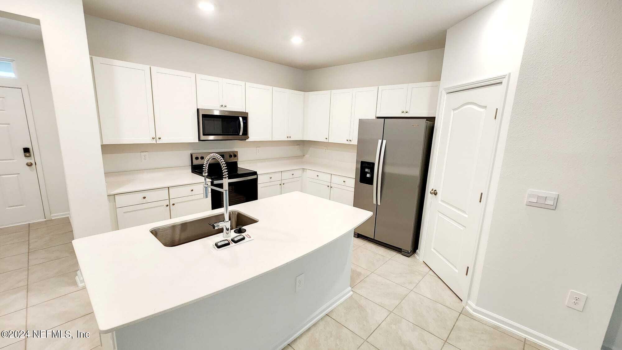 307 Redbud Road Palm Coast, FL 32137 - Photo 10 of 25 WhatsApp Image 2024-09-29 at 08.42.22