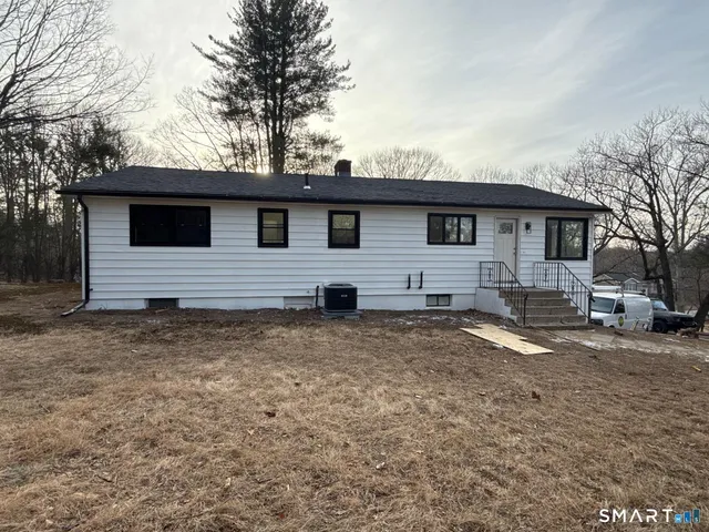 $439,000 | 46 Bracewood Road, Waterbury, CT 06706