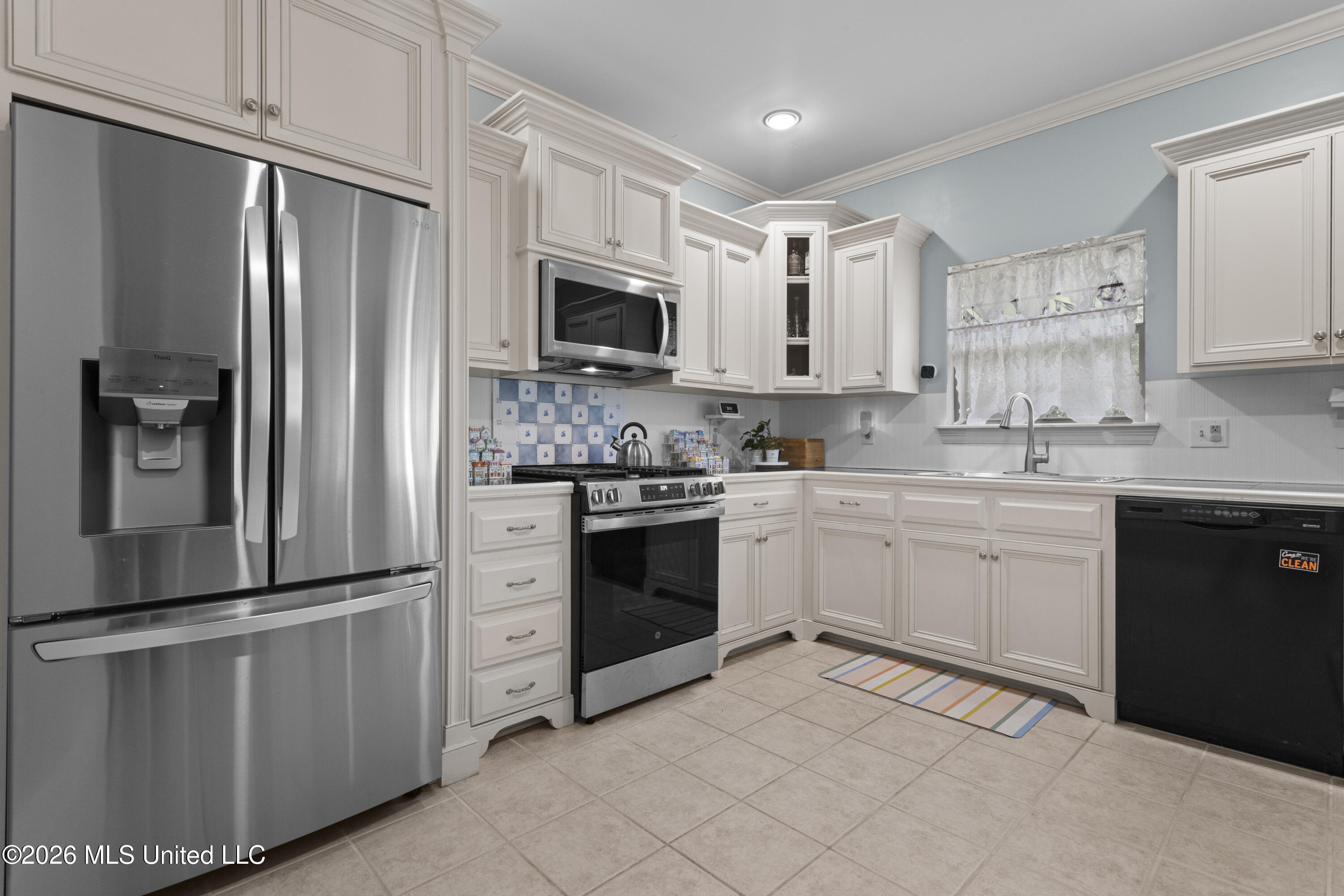 2412 Old Bay Road Biloxi, MS 39531 - Photo 14 of 37 00014