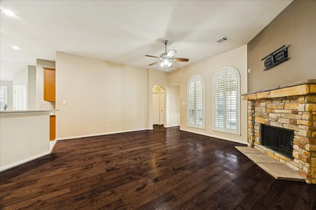 $325,000 | 2011 Arbor Gate Court, Richmond, TX 77469