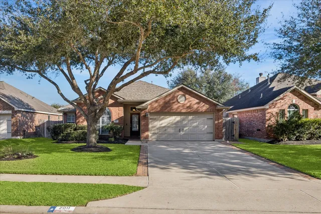 $325,000 | 2011 Arbor Gate Court, Richmond, TX 77469