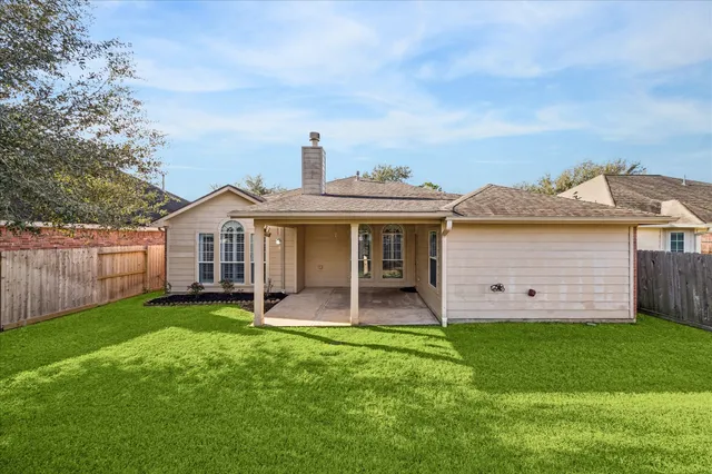 $325,000 | 2011 Arbor Gate Court, Richmond, TX 77469