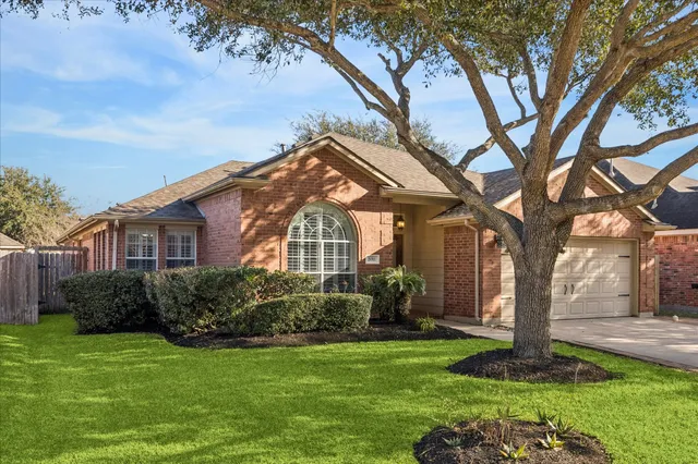 $325,000 | 2011 Arbor Gate Court, Richmond, TX 77469