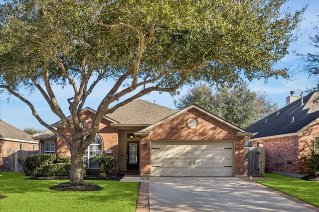 $325,000 | 2011 Arbor Gate Court, Richmond, TX 77469