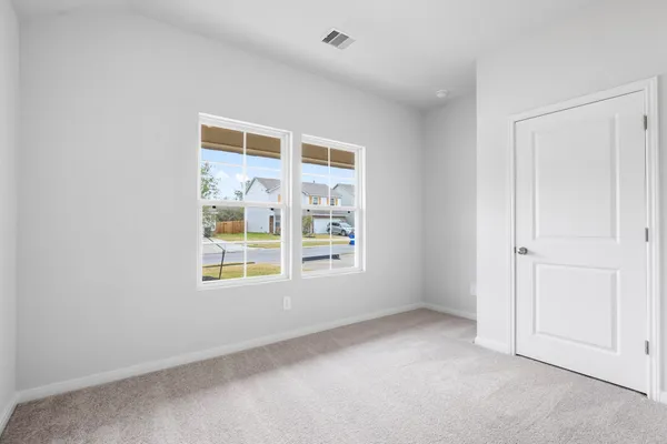 $2,000 | 102 Avalon Drive, Huntsville, TX 77320