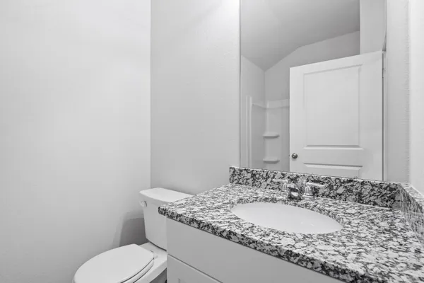 $2,000 | 102 Avalon Drive, Huntsville, TX 77320