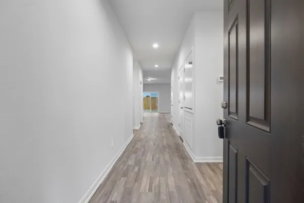 $2,000 | 102 Avalon Drive, Huntsville, TX 77320