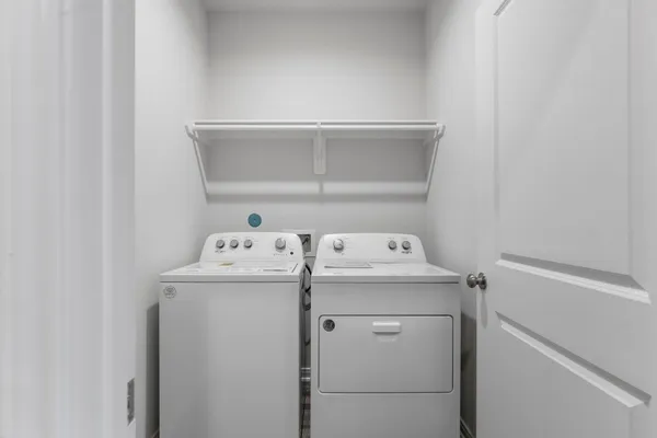 $2,000 | 102 Avalon Drive, Huntsville, TX 77320