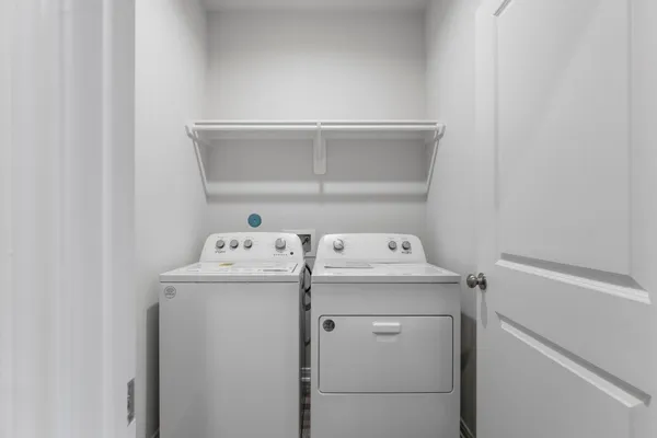 $2,000 | 102 Avalon Drive, Huntsville, TX 77320