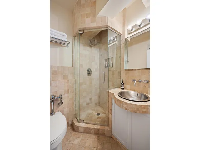 $1,300,000 | 45 West 54th Street, Unit 11/12A | Midtown Central