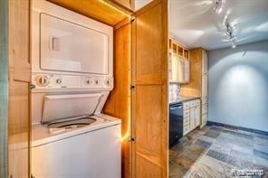527 East University Drive, Unit 1108 Rochester, MI 48307 - Photo 8 of 15