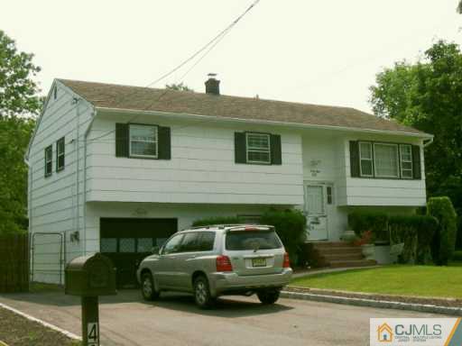 48 Bristol Road Piscataway, NJ 08854 - Photo 4 of 5 Gallery Image 4