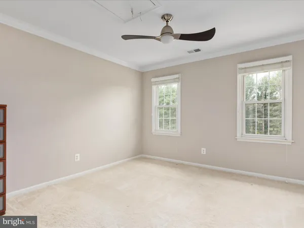 $850,000 | 60 North Tavenner Lane, Hamilton, VA 20158