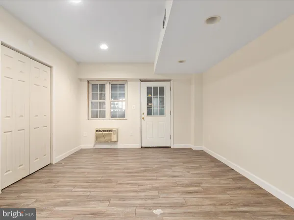 $850,000 | 60 North Tavenner Lane, Hamilton, VA 20158