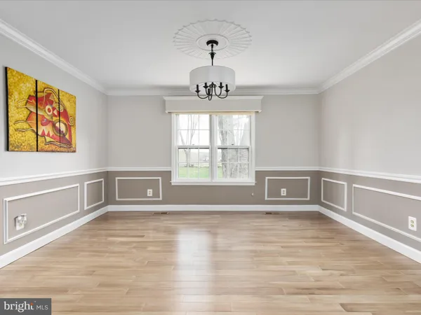 $850,000 | 60 North Tavenner Lane, Hamilton, VA 20158