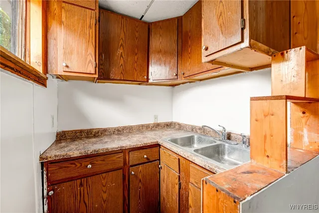 $164,900 | 122 Jones Street, Buffalo, NY 14206