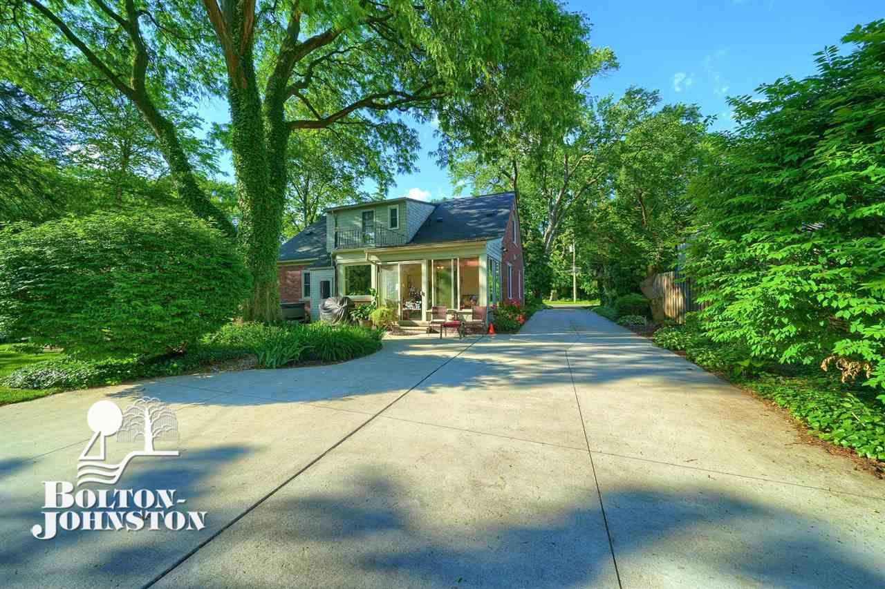 285 Moross Road Grosse Pointe, MI 48236 - Photo 44 of 50 50077953-43.JPG