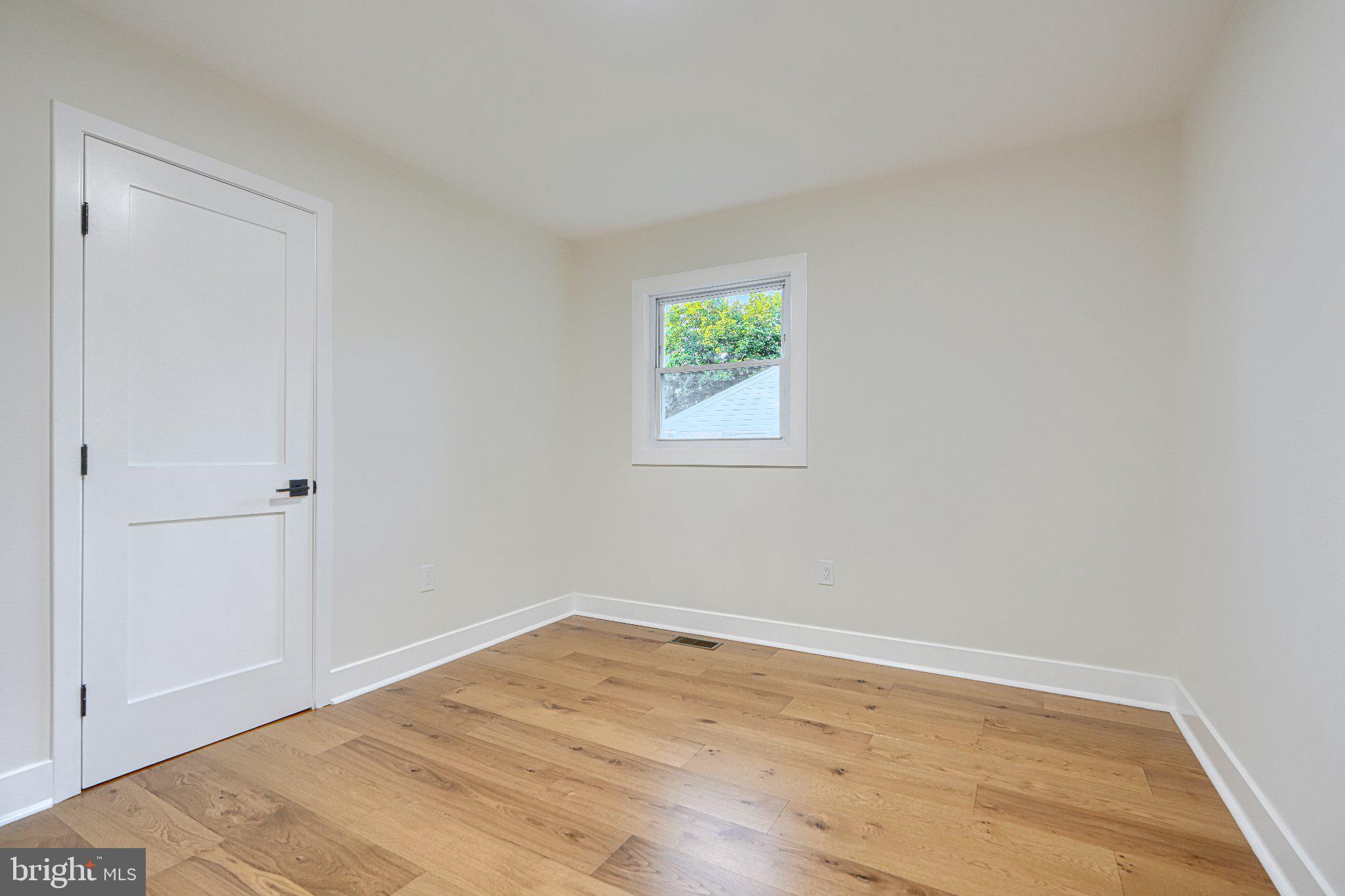 103 Stoneleigh Road Bel Air, MD 21014 - Photo 30 of 45 Bright and airy blank canvas room.