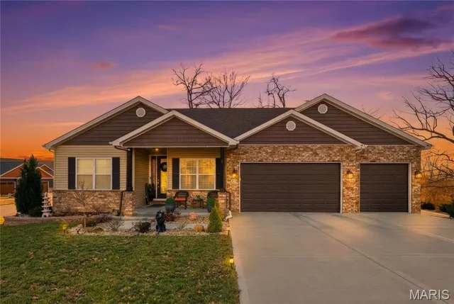 $525,000 | 8009 Tahoe Ridge Lane, Caseyville, IL 62232