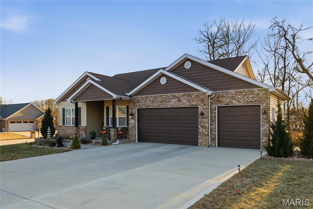 8009 Tahoe Ridge Lane Caseyville, IL 62232 - Photo 2 of 18