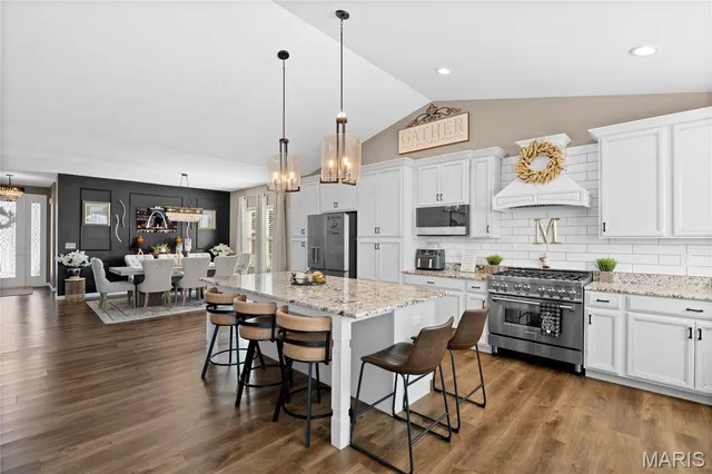 $525,000 | 8009 Tahoe Ridge Lane, Caseyville, IL 62232