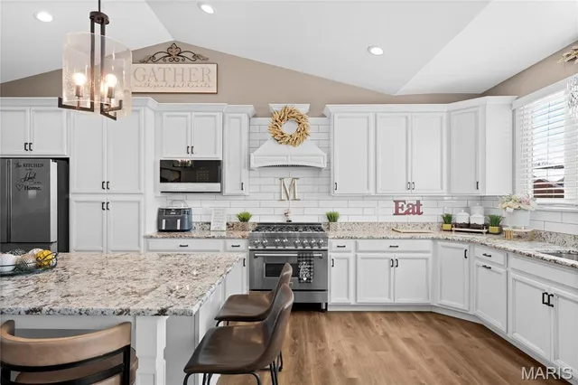 $525,000 | 8009 Tahoe Ridge Lane, Caseyville, IL 62232