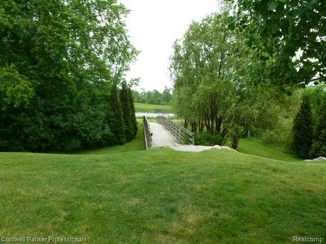 3446 Tremonte Circle, Unit 163 Rochester, MI 48306 - Photo 25 of 26 P1010985.jpg