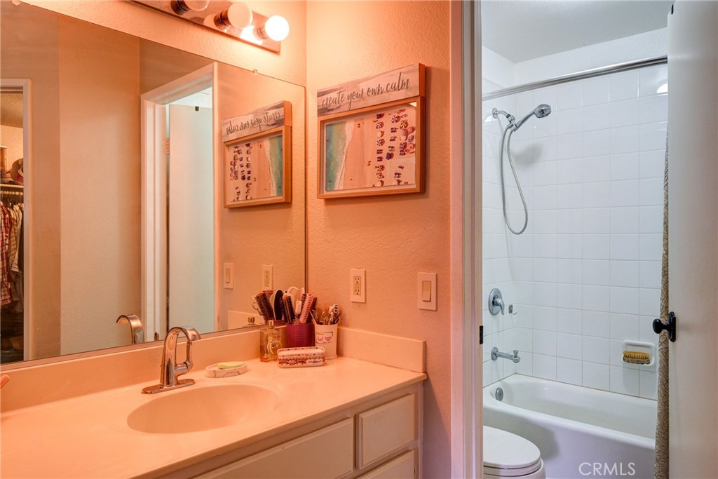 60 Corniche Drive, Unit B Dana Point, CA 92629 - Photo 8 of 18 Vanity