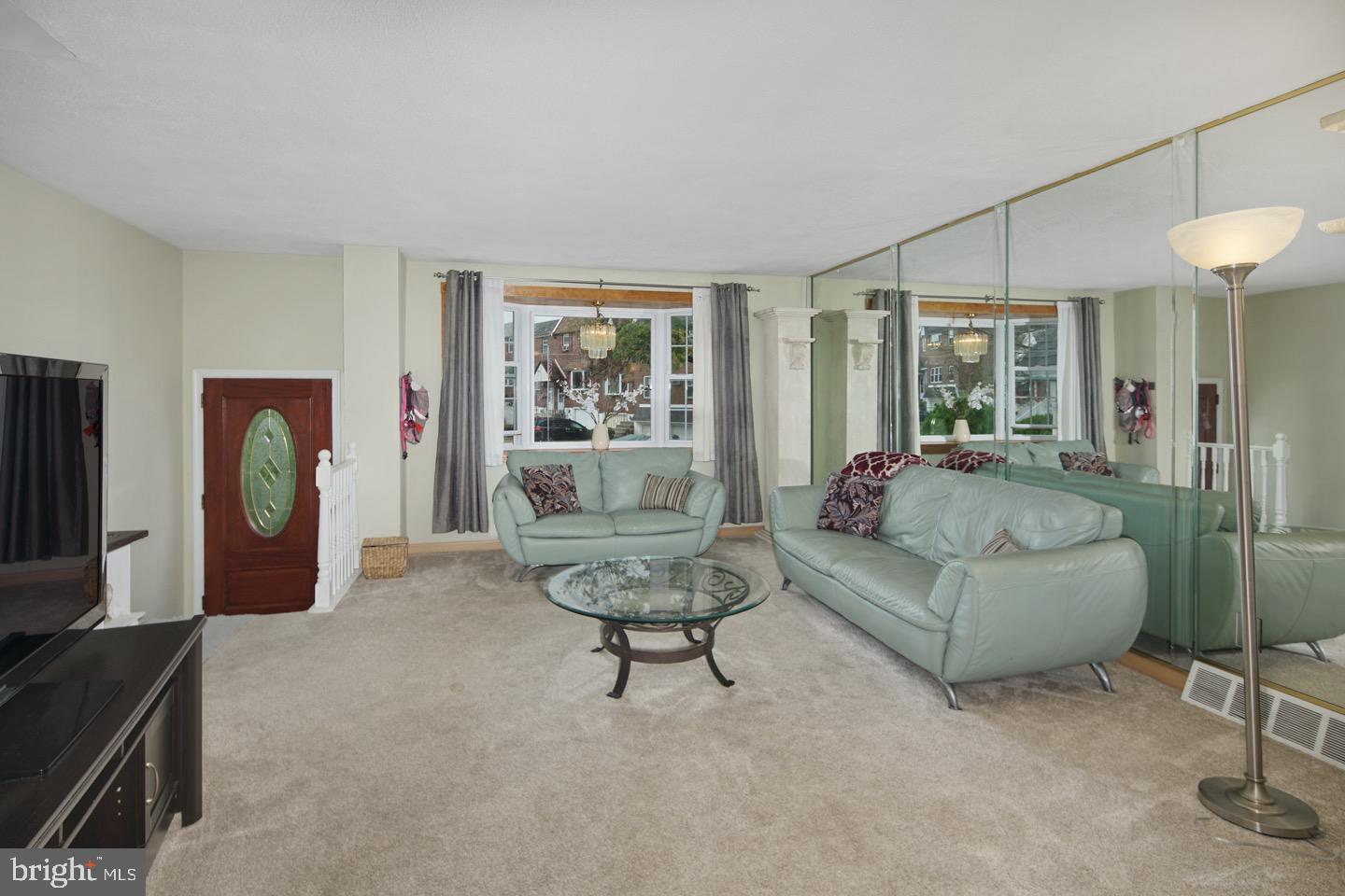 3729 Bellaire Road Philadelphia, PA 19154 - Photo 2 of 22 Gallery Image 2