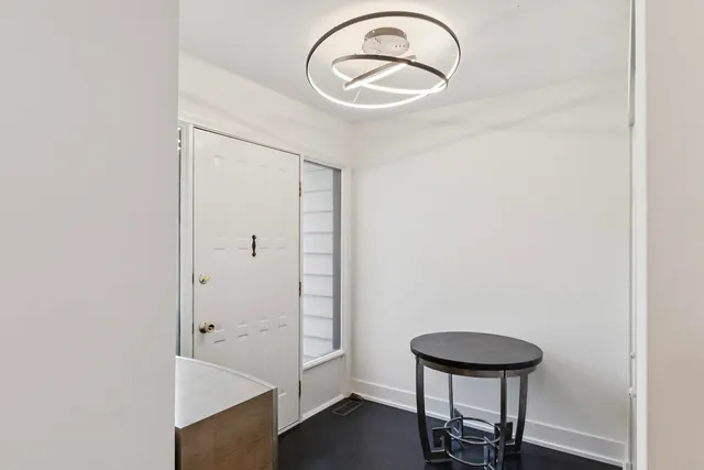 $400,000 | 1541 Kirkwood Drive, Geneva, IL 60134