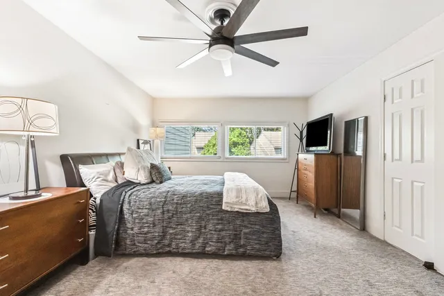 $400,000 | 1541 Kirkwood Drive, Geneva, IL 60134