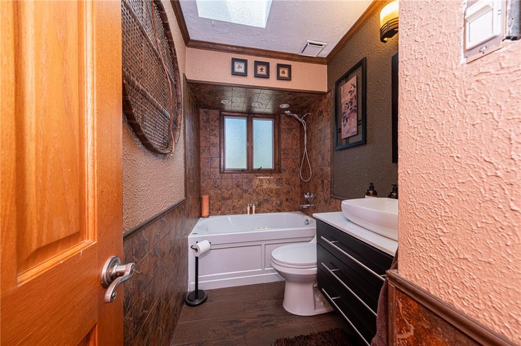 13200 St Clair Drive Irwin, PA 15642 - Photo 19 of 38