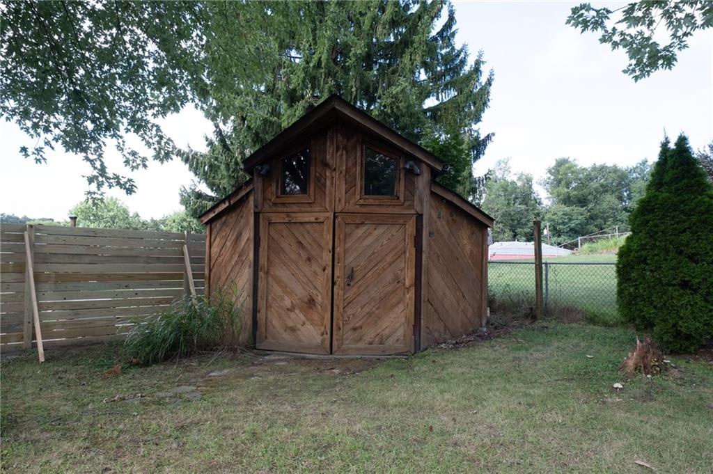 13200 St Clair Drive Irwin, PA 15642 - Photo 33 of 38