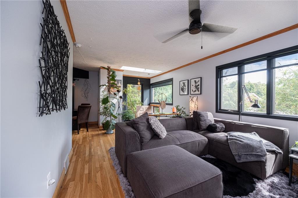 13200 St Clair Drive Irwin, PA 15642 - Photo 7 of 38