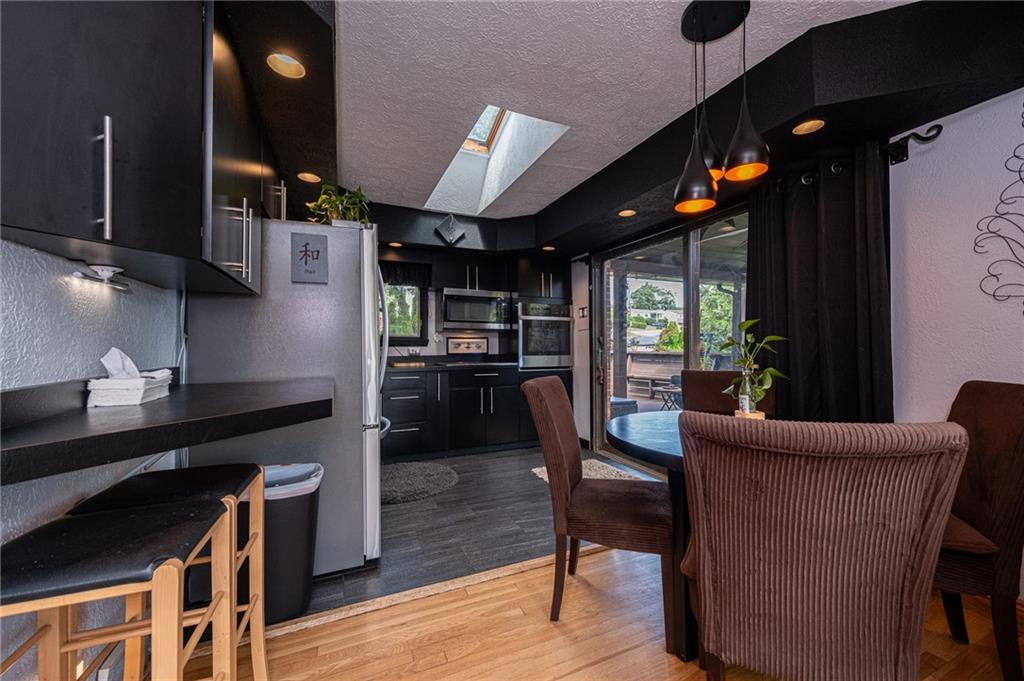 13200 St Clair Drive Irwin, PA 15642 - Photo 9 of 38