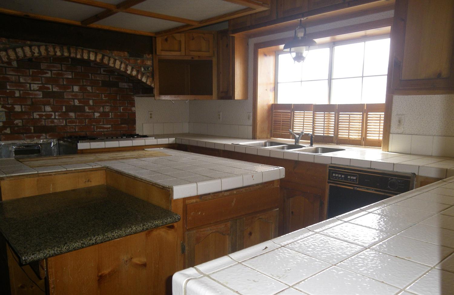 19812 Brite Valley Road Tehachapi, CA 93561 - Photo 15 of 21 Gallery Image 15